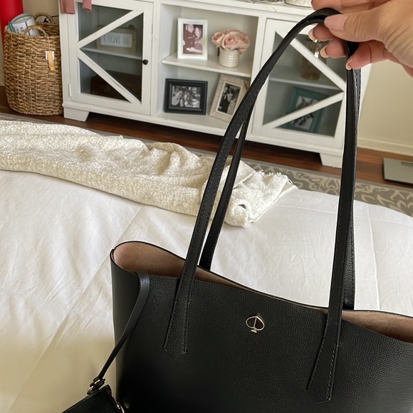 Beautiful black simple shoulder purse 💜 - Picture 8 of 10